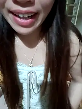 Snapshot of little-effy chatting on 27, 6, 2026 little-effy online show from 27, 6, 2026