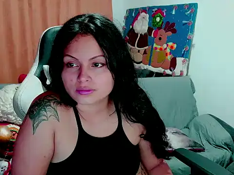 Snapshot of milk_hot_mafe chatting on 14, 12, 2025 milk hot mafe online show from 14, 12, 2025