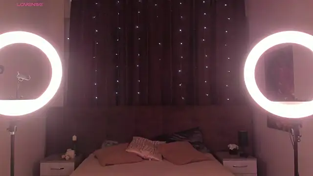 Snapshot of EmmaPratt chatting on 7, 2, 2026 EmmaPratt online show from 7, 2, 2026