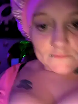 Snapshot of MidnightSeducer@xh chatting on 11, 1, 2026 MidnightSeducerxh online show from 11, 1, 2026