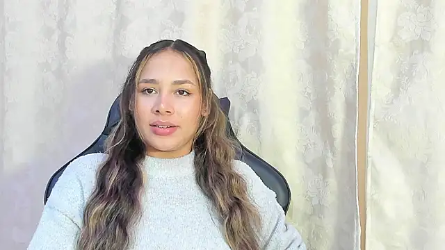 Snapshot of amber__moon_ chatting on 13, 1, 2026 amber moon online show from 13, 1, 2026