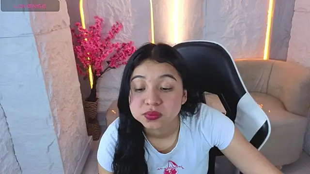 Sofi Adams Tx online show from 18, 12, 2025