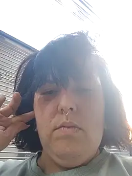 Divine Pouvoir online show from 26, 2, 2026