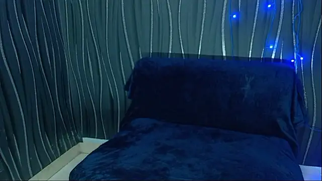 khushigoesnaughty0 online show from 8, 1, 2026