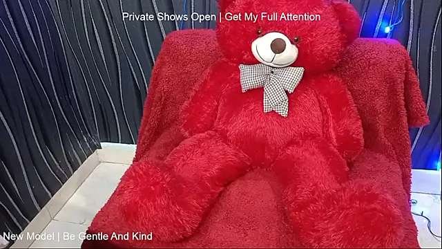 khushigoesnaughty0 online show from 13, 1, 2026