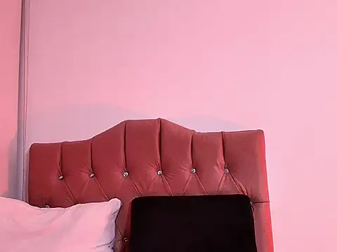 Snapshot of emma_honey__ chatting on 24, 2, 2026 emma honey online show from 24, 2, 2026