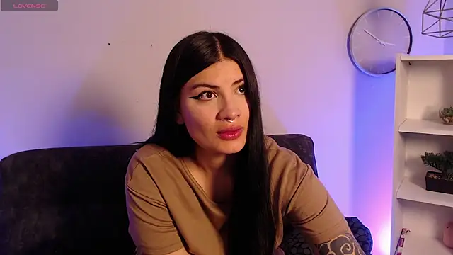 Lunaclarx online show from 17, 12, 2025