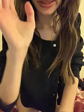 yasmina2020 online show from 10, 4, 2026