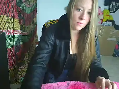 arianna blonde online show from 18, 3, 2026