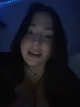 Snapshot of pudizinhaa_ chatting on 10, 4, 2026 pudizinhaa online show from 10, 4, 2026