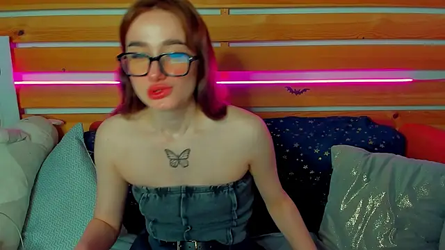 Snapshot of Evis_Dailyy chatting on 15, 1, 2026 Evis Dailyy online show from 15, 1, 2026