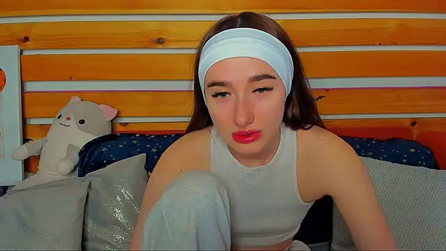 Snapshot of Evis_Dailyy chatting on 24, 2, 2026 Evis Dailyy online show from 24, 2, 2026