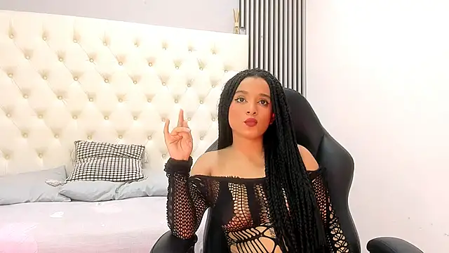 Snapshot of khiara___ chatting on 15, 12, 2025 khiara online show from 15, 12, 2025