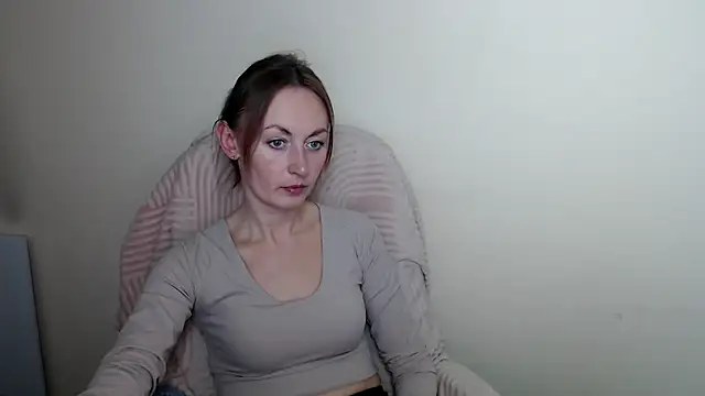 LiaSeass  online show from 16, 4, 2026