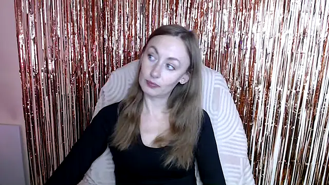 LiaSeass  online show from 11, 7, 2026