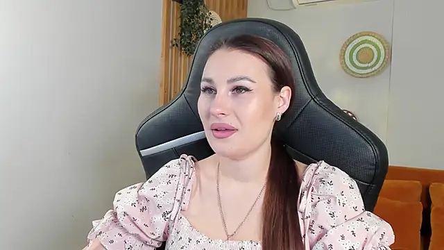 Snapshot of NoraFoxes chatting on 5, 2, 2026 NoraFoxes online show from 5, 2, 2026