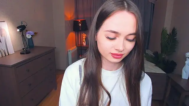 YvonneRobes online show from 6, 2, 2026