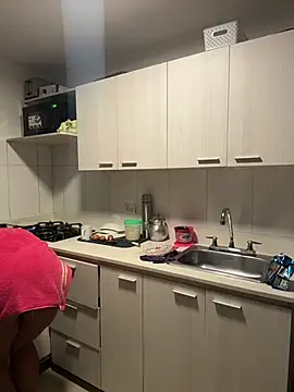 Snapshot of channelportman chatting on 2, 2, 2026 channelportman online show from 2, 2, 2026