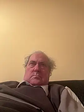 csikar online show from 5, 3, 2026