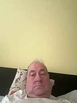 csikar online show from 17, 4, 2026