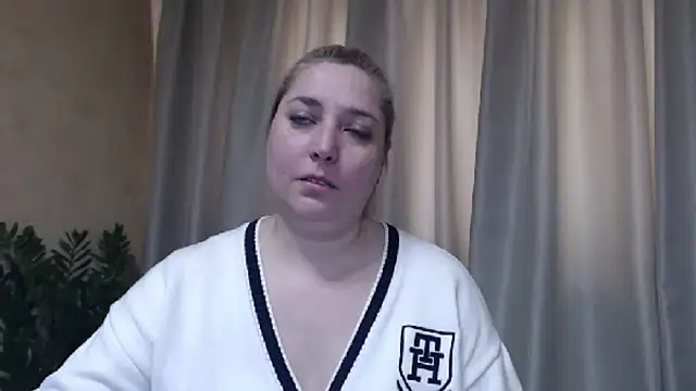 sweetpussy13 online show from 11, 3, 2026
