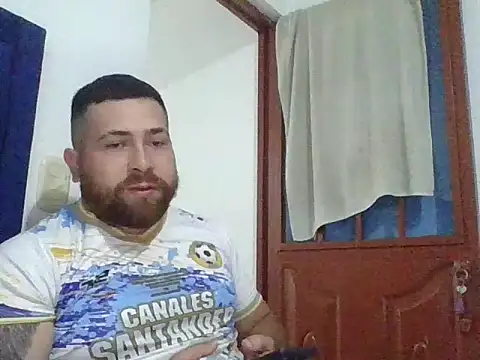 Snapshot of hammerwhite01 chatting on 7, 1, 2026 hammerwhite01 online show from 7, 1, 2026