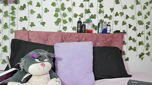 Snapshot of Ayla-marttinez chatting on 15, 7, 2026 Ayla-marttinez online show from 15, 7, 2026
