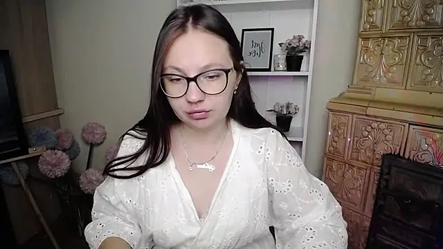 LiliaErmi online show from 8, 8, 2026