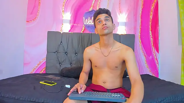 Hot Boys 69 online show from 15, 12, 2025