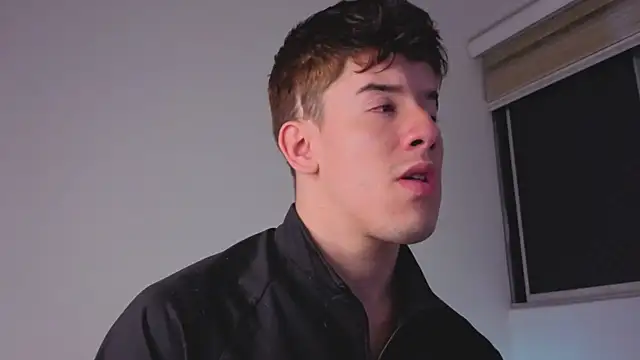 maxxcooper1 online show from 18, 12, 2025