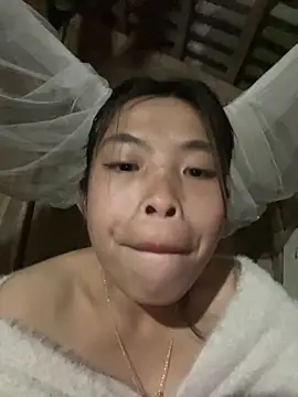 Snapshot of lux-su chatting on 5, 1, 2026 lux-su online show from 5, 1, 2026