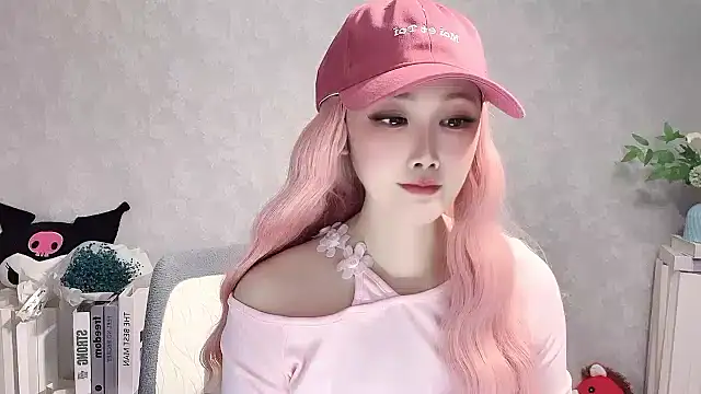 Pinkgirl520 online show from 11, 4, 2026