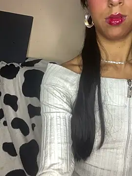 Snapshot of FOXXX_BABY chatting on 1, 2, 2026 FOXXX BABY online show from 1, 2, 2026