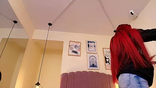 Celestee15  online show from 16, 4, 2026