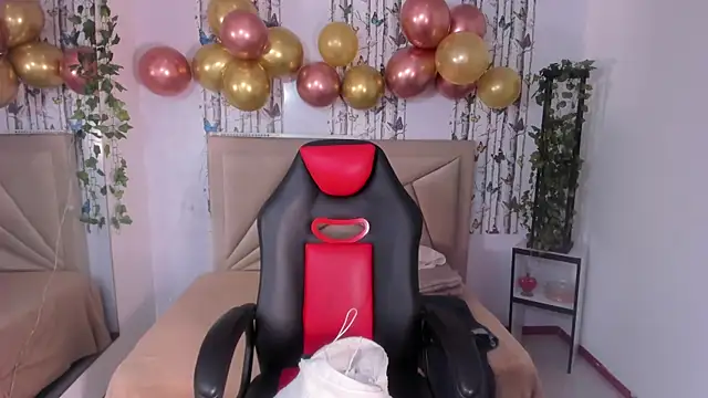 valeria dark  online show from 10, 4, 2026