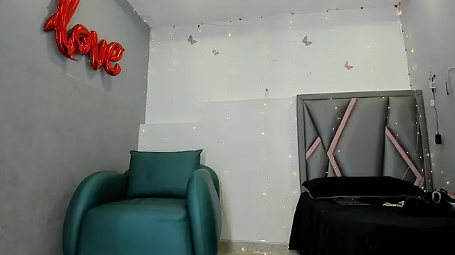 Esterlindez online show from 21, 7, 2026