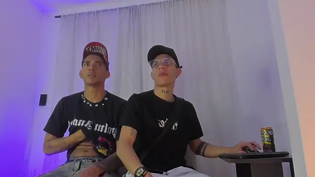 Snapshot of kings_of_heavens_ chatting on 19, 12, 2025 kings of heavens online show from 19, 12, 2025