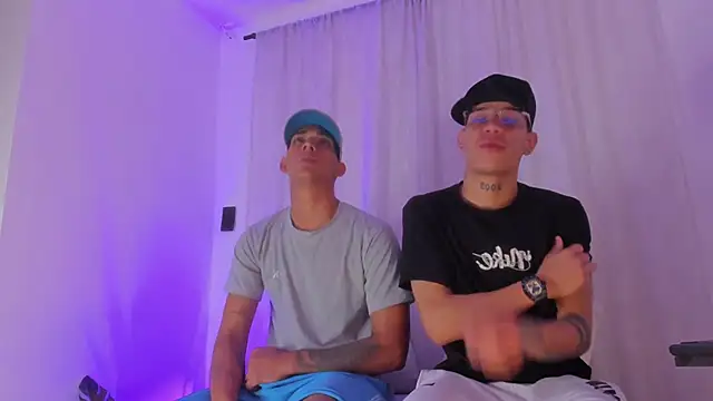 Snapshot of kings_of_heavens_ chatting on 20, 12, 2025 kings of heavens online show from 20, 12, 2025