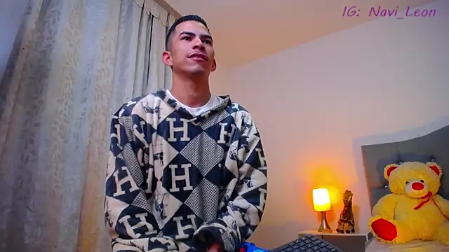 TOMBOYSEXX online show from 2, 2, 2026