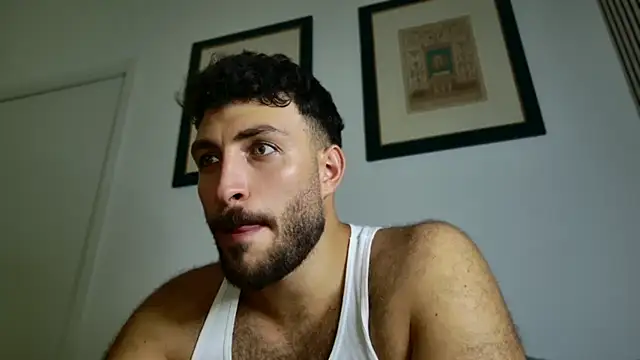 Snapshot of mark_ariete chatting on 6, 8, 2026 mark ariete online show from 6, 8, 2026