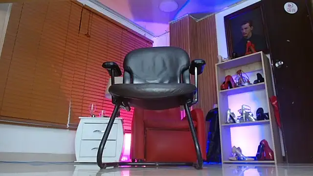 paola xm online show from 27, 3, 2026