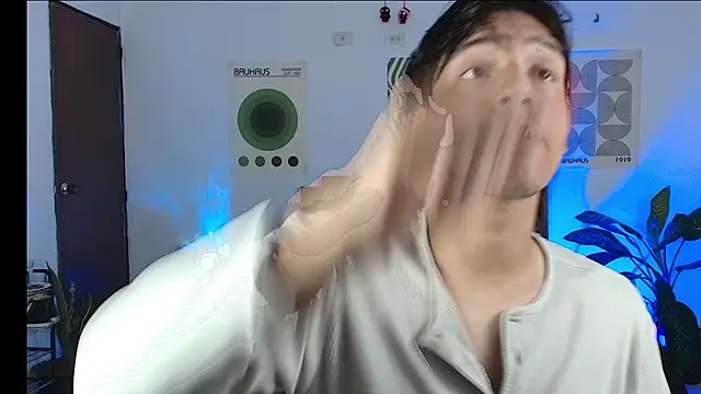 CrisotpherMoretti online show from 7, 1, 2026