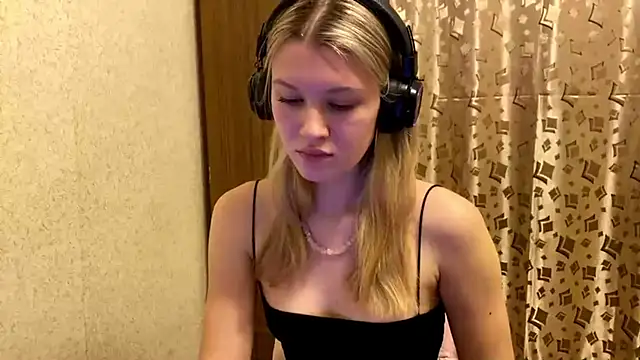 SkyeDavis online show from 10, 1, 2026