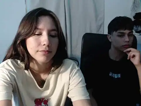 T-PHotxCouple online show from 11, 7, 2026
