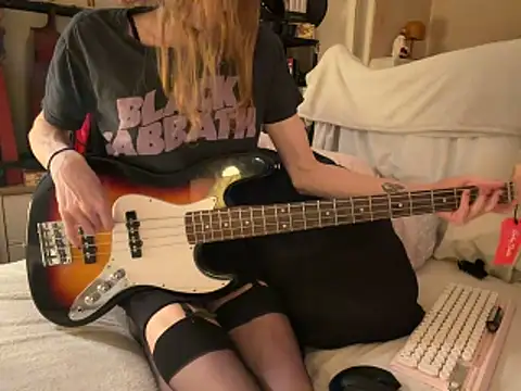 Snapshot of Sara_ftw21 chatting on 1, 3, 2026 Sara ftw21 online show from 1, 3, 2026