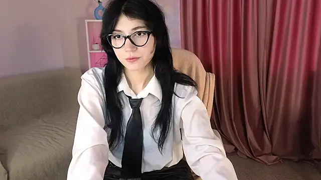 Mila Whelson online show from 22, 2, 2026