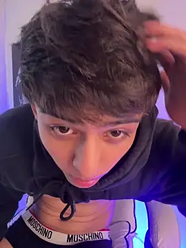 lian fooxx online show from 27, 3, 2026