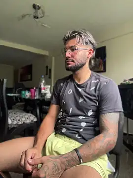 thedragonboyxxx online show from 17, 4, 2026