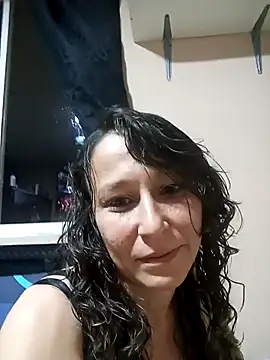 Snapshot of riquimona chatting on 16, 12, 2025 riquimona online show from 16, 12, 2025