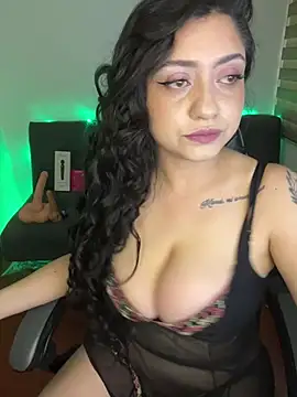 Snapshot of Amyy_1 chatting on 1, 6, 2026 Amyy 1 online show from 1, 6, 2026